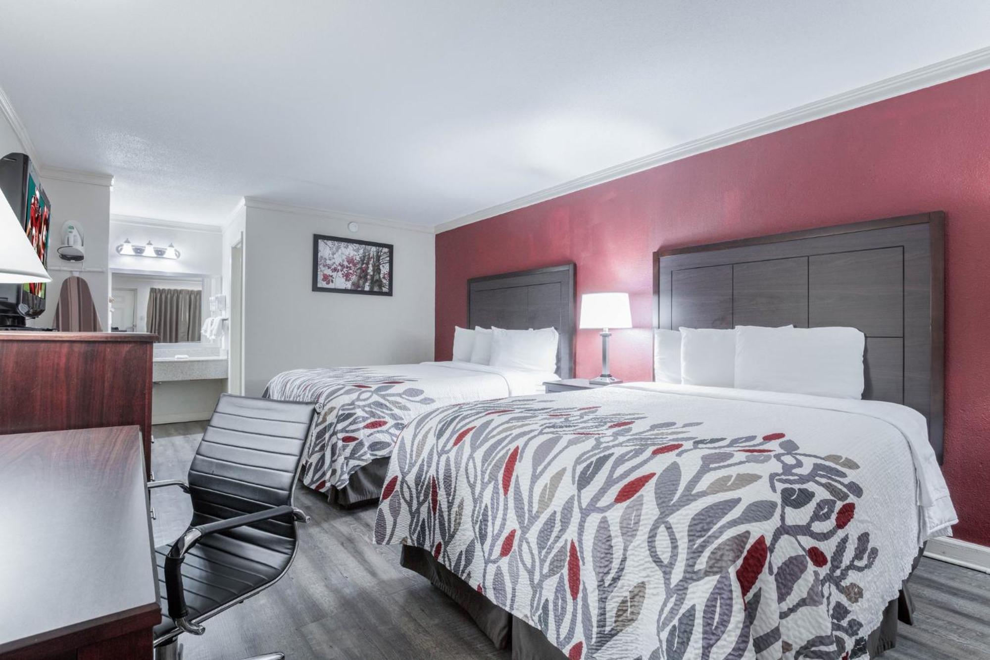 Red Roof Inn פורסט סיטי מראה חיצוני תמונה
